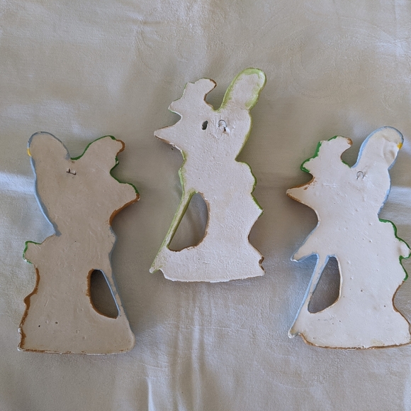 Three Vintage Chalkware Parrots Handmade - Picture 4 of 5